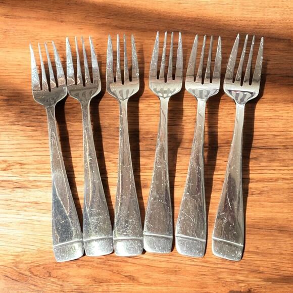 Oneida Mercer Mirror Stainless Steel Salad Forks Set of 6 Discontinued - Picture 1 of 8